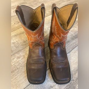 Ariat Youth Boots Size 3, normal wear